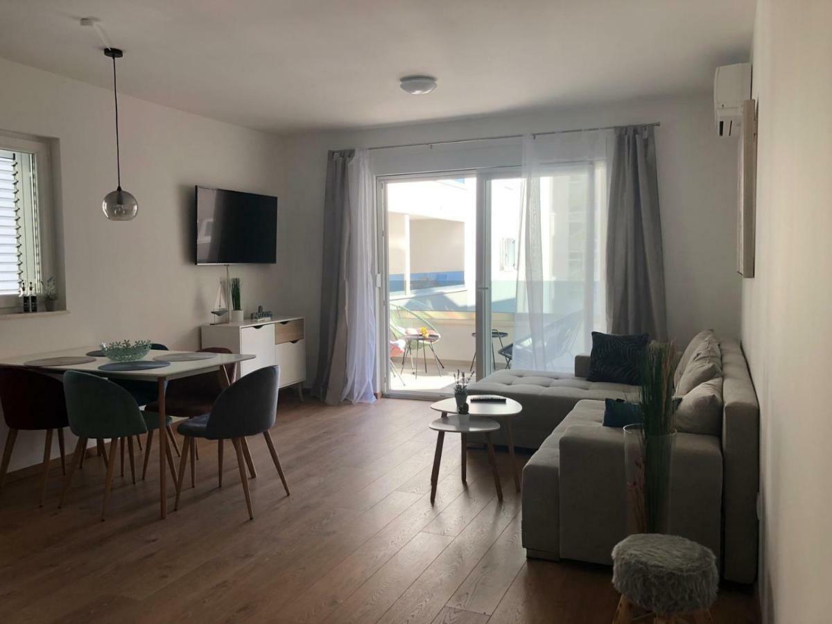 Apartment Flora Makarska Exterior photo