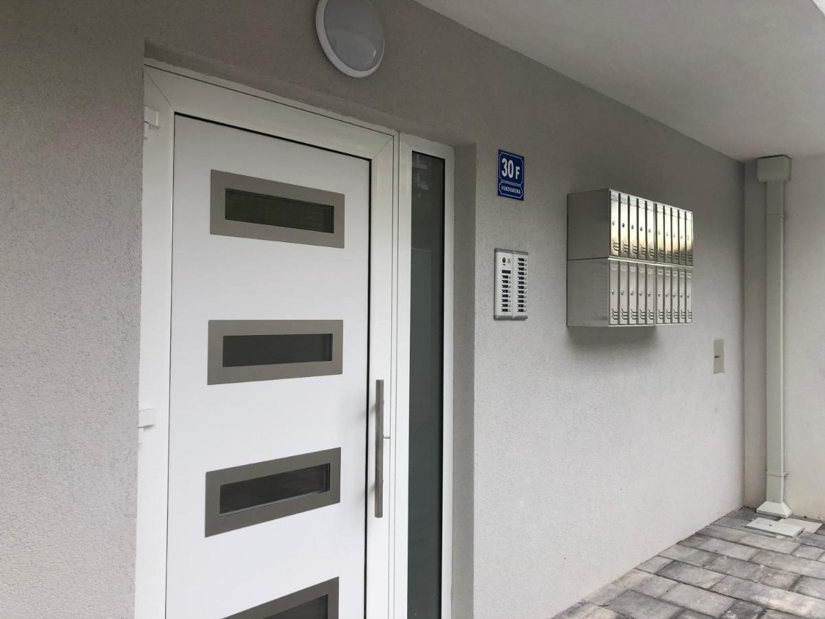 Apartment Flora Makarska Exterior photo